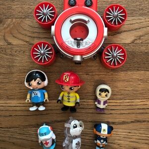 Ryan’s World Toy Collection Gill Ship Light Gamer Fire Fighter